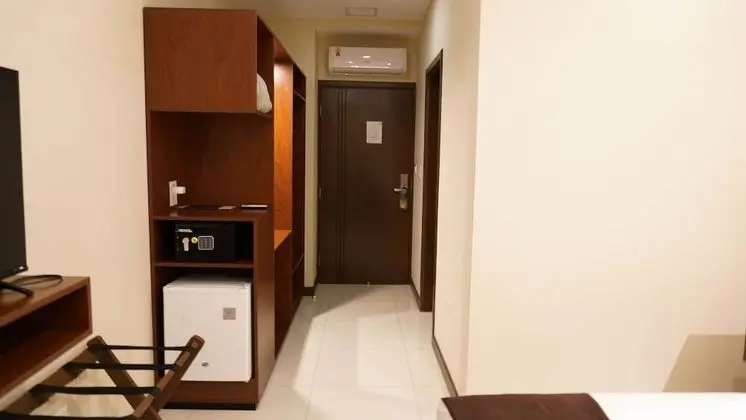 Deluxe Tek Büyük Yataklı Oda, Balkon, Şehir Manzaralı