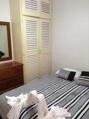Tek Büyük Yataklı Oda, Mutfak, Denize Sıfır (1 Queen Bed, 1 Sofa Bed)