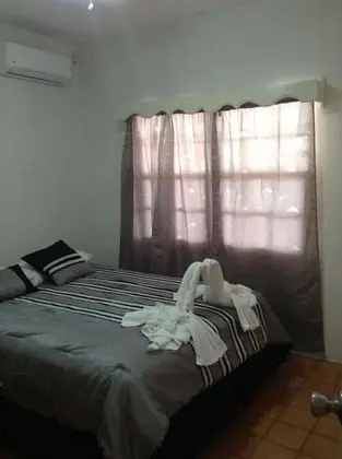 Tek Büyük Yataklı Oda, Mutfak, Denize Sıfır (1 Queen Bed, 1 Sofa Bed)