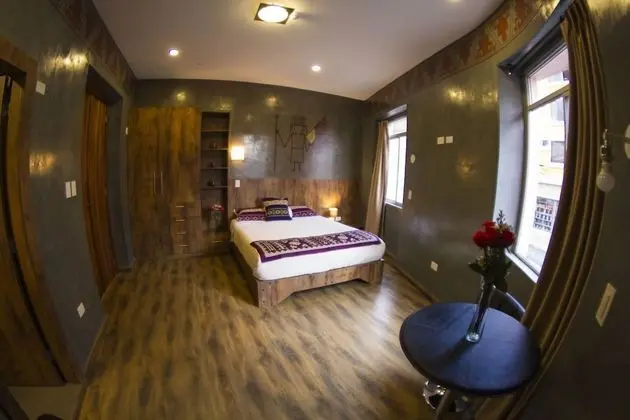 Tek Büyük Yataklı Oda, 1 Büyük (Queen) Boy Yatak, Sigara İçilmez