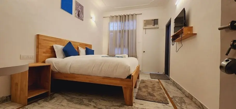 Standard Tek Büyük Yataklı Oda