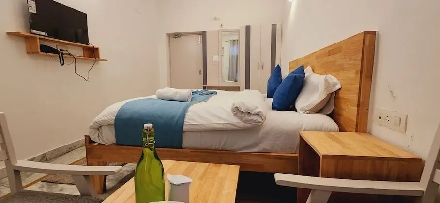 Standard Tek Büyük Yataklı Oda