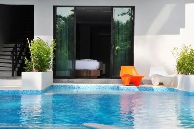 Chalay Deluxe Jacuzzi Hot Deal