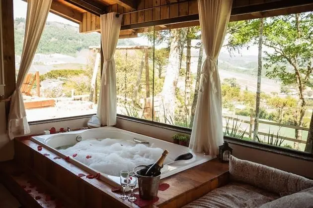 Romantic Dağ Evi, Sıcak Su Küveti, Dağ Manzaralı