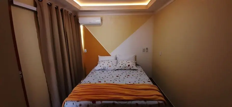 Üç Kişilik Oda