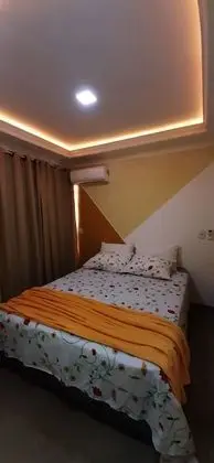 Üç Kişilik Oda