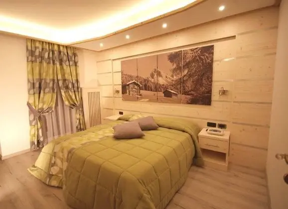 Tek Büyük veya İki Ayrı Yataklı Oda