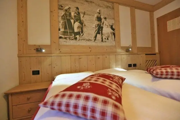 Tek Büyük veya İki Ayrı Yataklı Oda