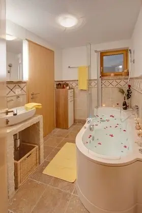 Dağ Evi, Birden Çok Yatak, Sigara İçilmez, Dağ Manzaralı