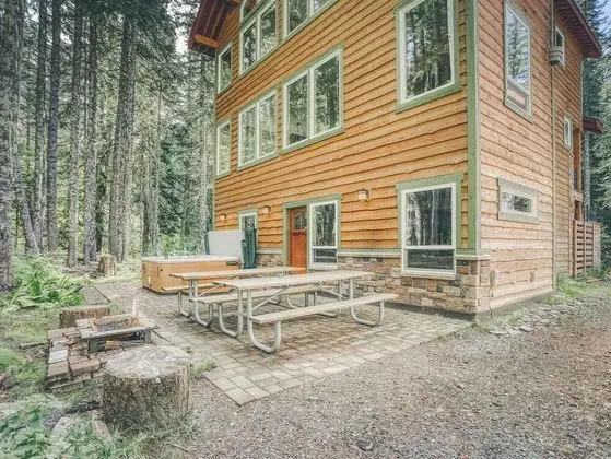 Kulübe, Birden Çok Yatak (Chalet am Berg)