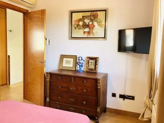 Ev, 4 Yatak Odası, Kişiye Özel Havuzlu