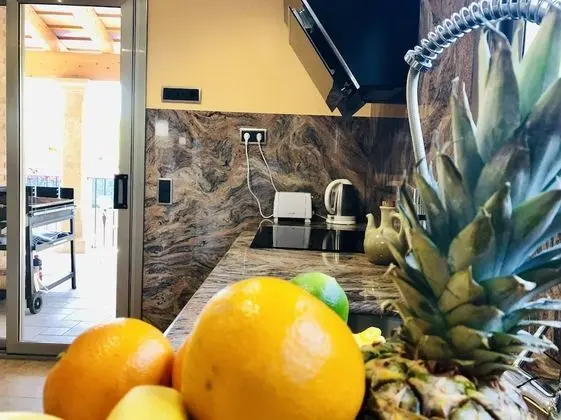 Ev, 4 Yatak Odası, Kişiye Özel Havuzlu