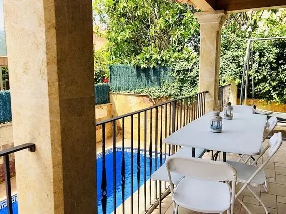 Ev, 4 Yatak Odası, Kişiye Özel Havuzlu