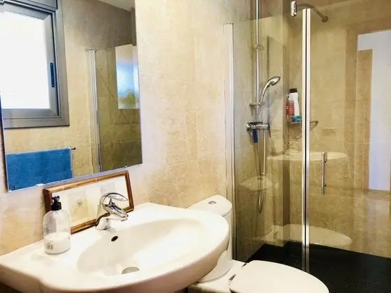 Ev, 4 Yatak Odası, Kişiye Özel Havuzlu