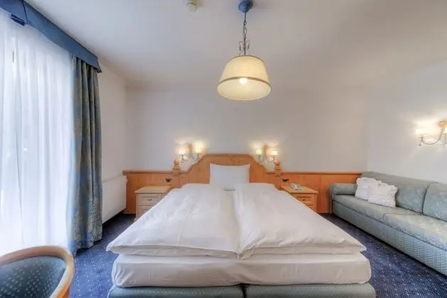 Comfort Tek Büyük veya İki Ayrı Yataklı Oda