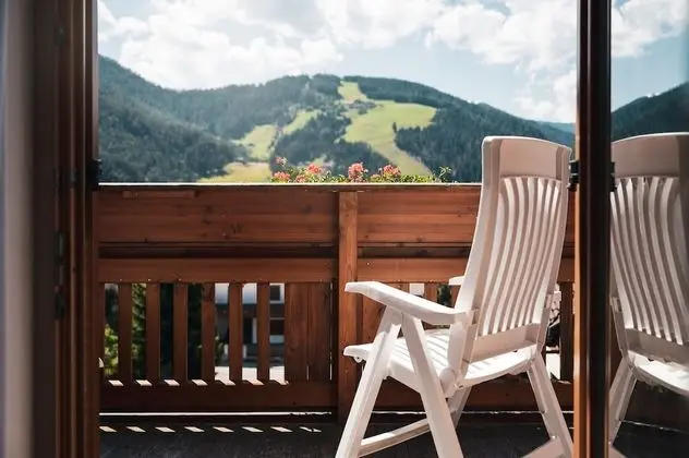 Comfort Tek Büyük veya İki Ayrı Yataklı Oda