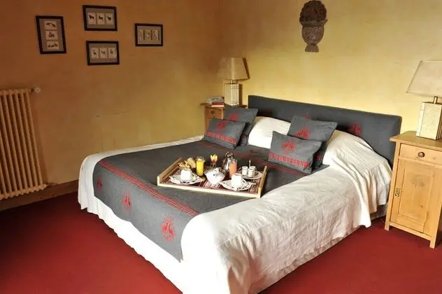 Tek Büyük Yataklı Oda, Balkon, Dağ Manzaralı (Combins - South view)