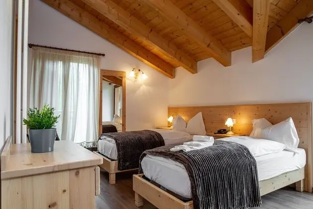 Family Dört Kişilik Oda, Dağ Manzaralı