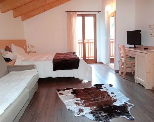 Family Dört Kişilik Oda, Dağ Manzaralı