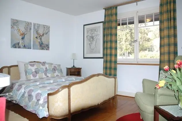 Tek Büyük Yataklı Oda, Ortak Banyo