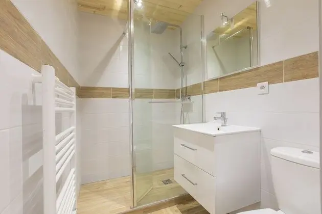 Apart Daire, Banyolu/Duşlu (Appartement 4)