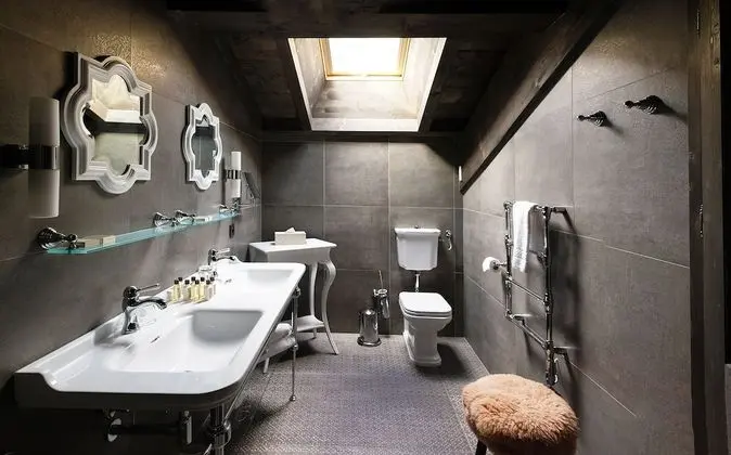 Superior Tek Büyük veya İki Ayrı Yataklı Oda, Balkon, Dağ Manzaralı (Cristal)