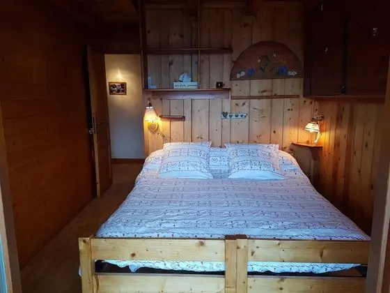 Tek Büyük veya İki Ayrı Yataklı Oda, Sigara İçilmez