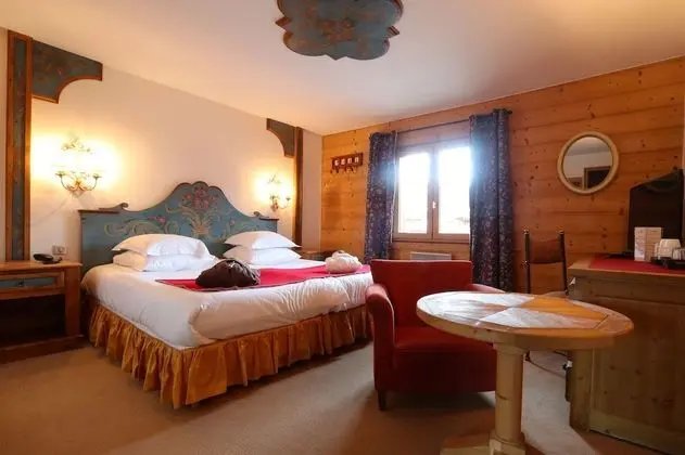 Classic Tek Büyük veya İki Ayrı Yataklı Oda, Dağ Manzaralı