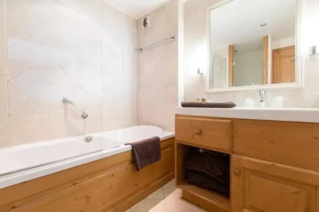 Classic Tek Büyük veya İki Ayrı Yataklı Oda, Dağ Manzaralı