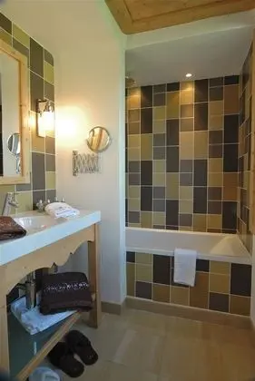 Classic Tek Büyük veya İki Ayrı Yataklı Oda, Dağ Manzaralı