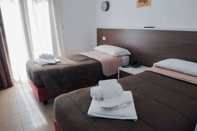 Tek Büyük veya İki Ayrı Yataklı Oda