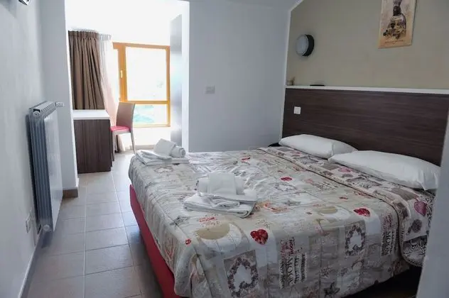 Tek Büyük veya İki Ayrı Yataklı Oda