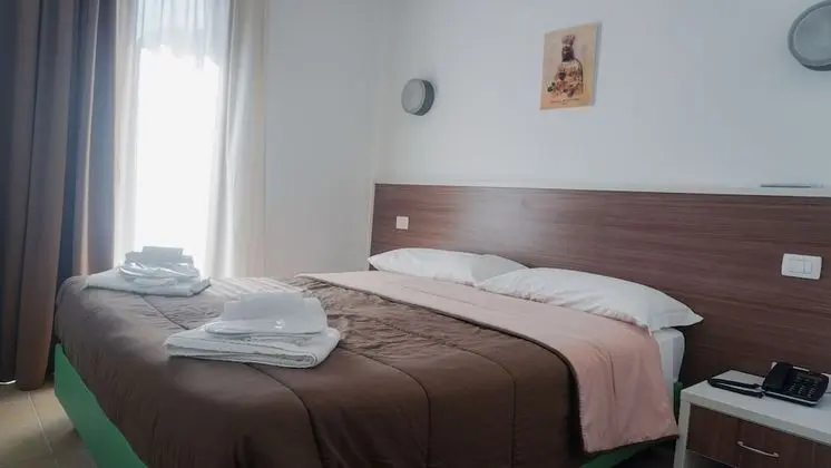 Tek Büyük veya İki Ayrı Yataklı Oda