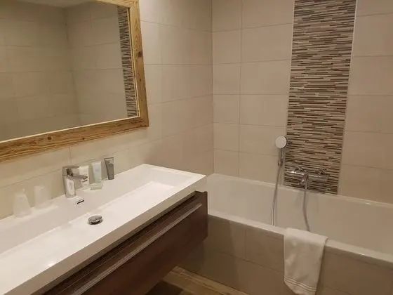 Standard Oda, 1 En Büyük (King) Boy Yatak, Dağ Manzaralı