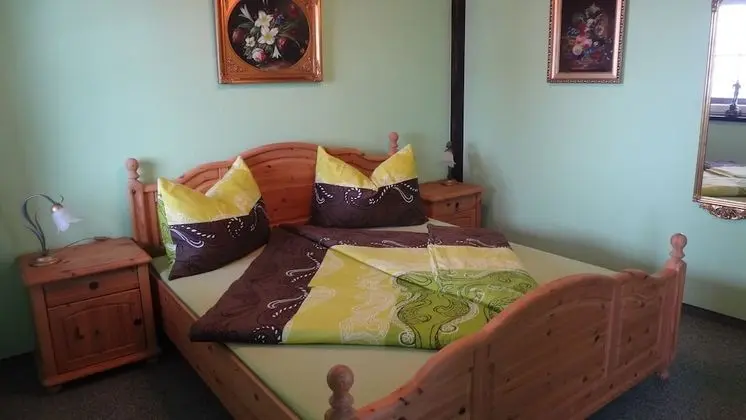 Junior Süit, Balkon