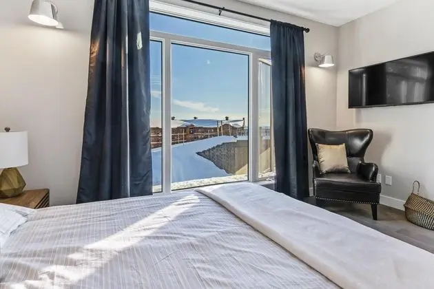 Ev (4 Bedrooms)