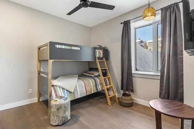 Ev (4 Bedrooms)