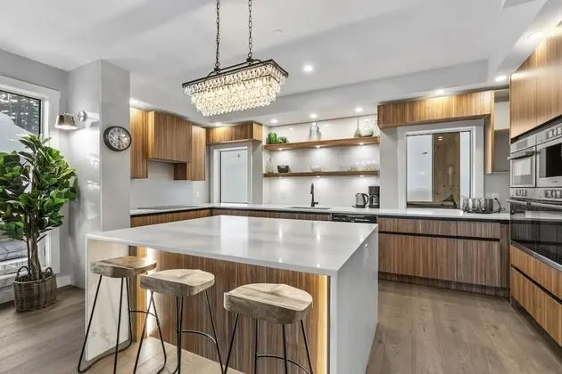 Ev (4 Bedrooms)