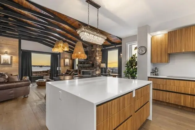 Ev (4 Bedrooms)