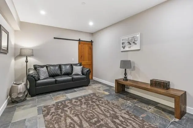 Ev (4 Bedrooms)