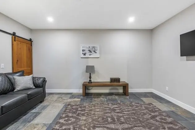 Ev (4 Bedrooms)