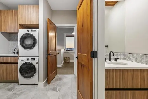 Ev (4 Bedrooms)