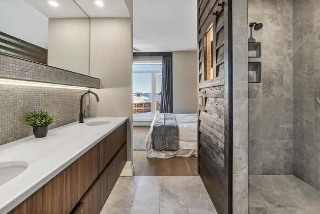 Ev (4 Bedrooms)