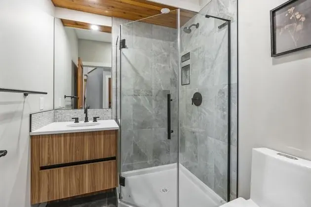 Ev (4 Bedrooms)