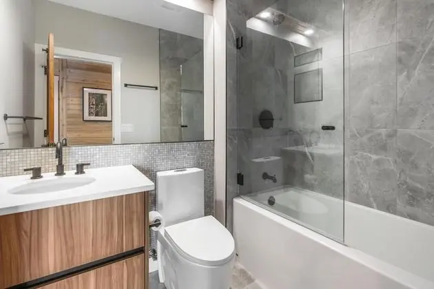 Ev (4 Bedrooms)