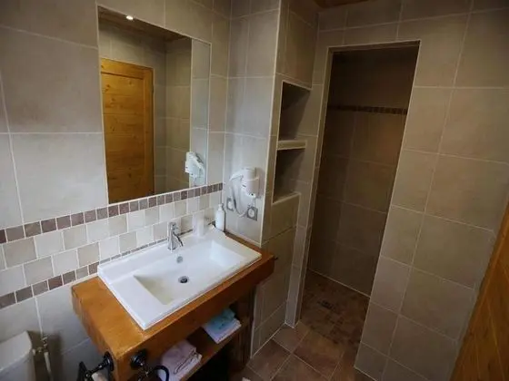 İki Ayrı Yataklı Oda, Balkon, Dağ Yamacı