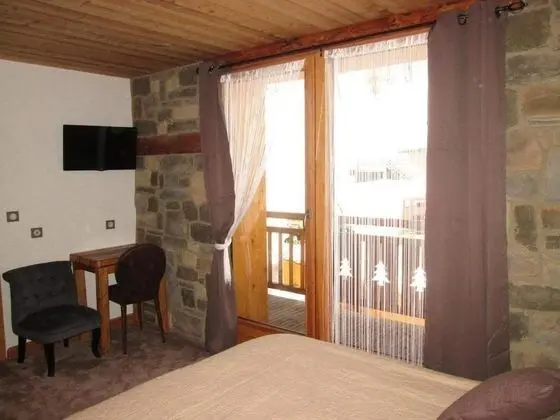 Tek Büyük Yataklı Oda, Dağ Yamacı