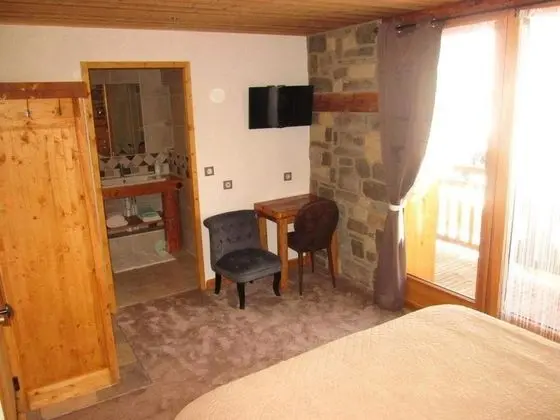 Tek Büyük Yataklı Oda, Dağ Yamacı