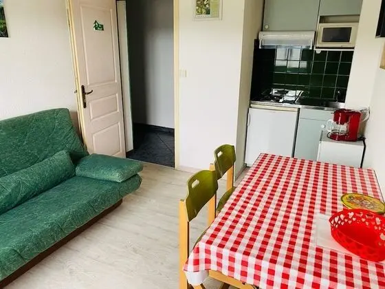 Comfort Oda, 1 Büyük (Queen) Boy Yatak ve Çekyat