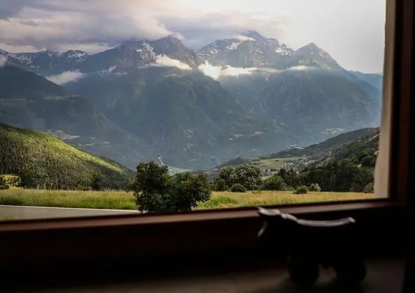 Tek Büyük Yataklı Oda, Dağ Manzaralı